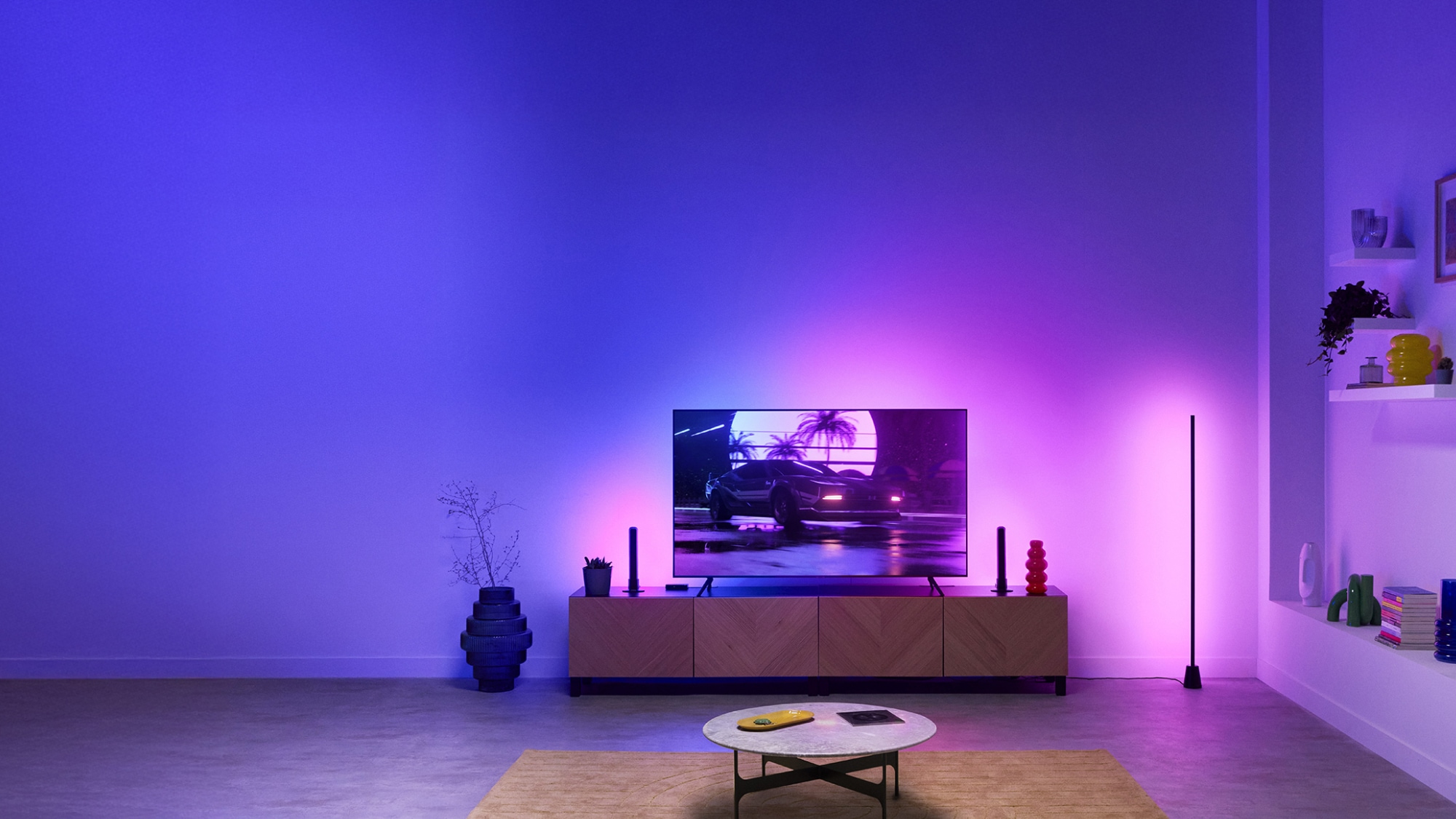 Sync lights for entertainment at home | WiZ